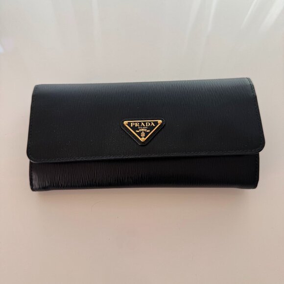 Prada Large Saffiano Leather Wallet - Picture 1 of 3